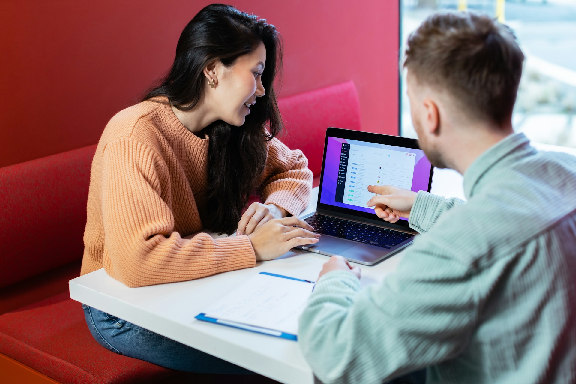 When to Hire a Digital Marketing Agency
