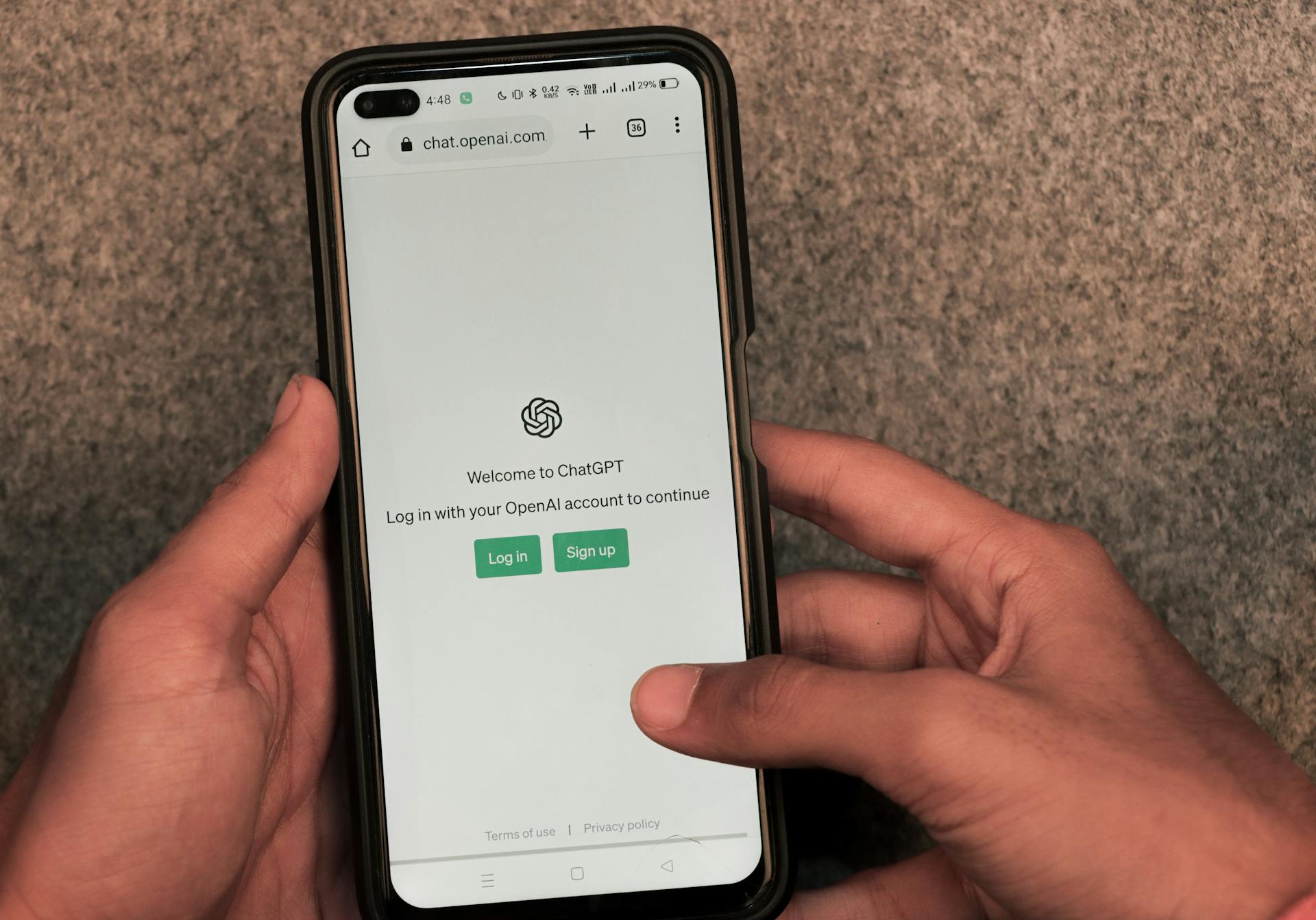 ChatGPT Traffic Falls, But Clarity Wins in AI Search