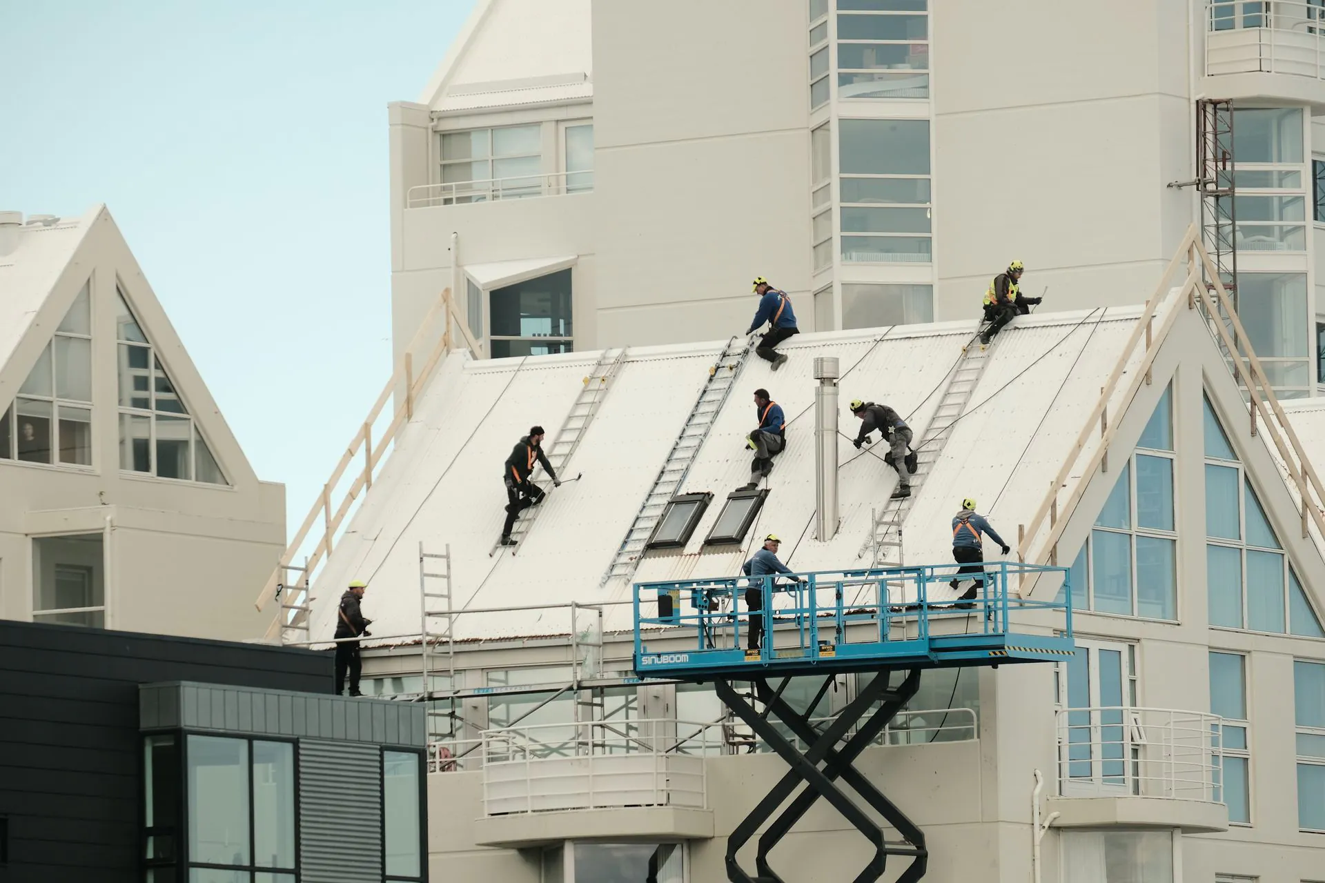 Best SEO Agencies for Roofing in 2026 (Ranked and Reviewed)