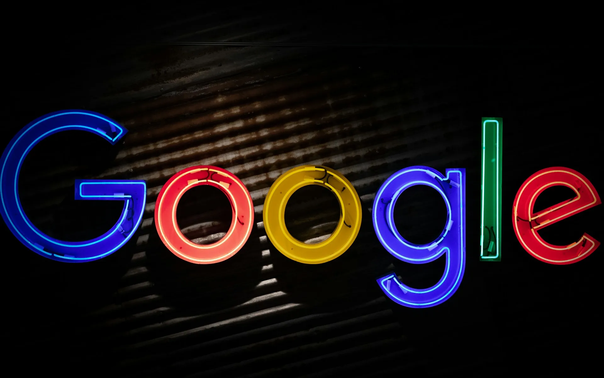 AI, AI Overviews, and LLMs: How New Search Behaviors Are Impacting Your Organic Marketing
